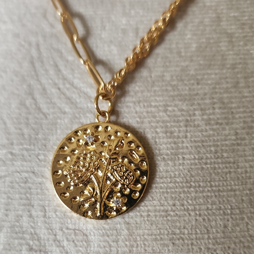 Gold Tone Layered Necklace NWOT